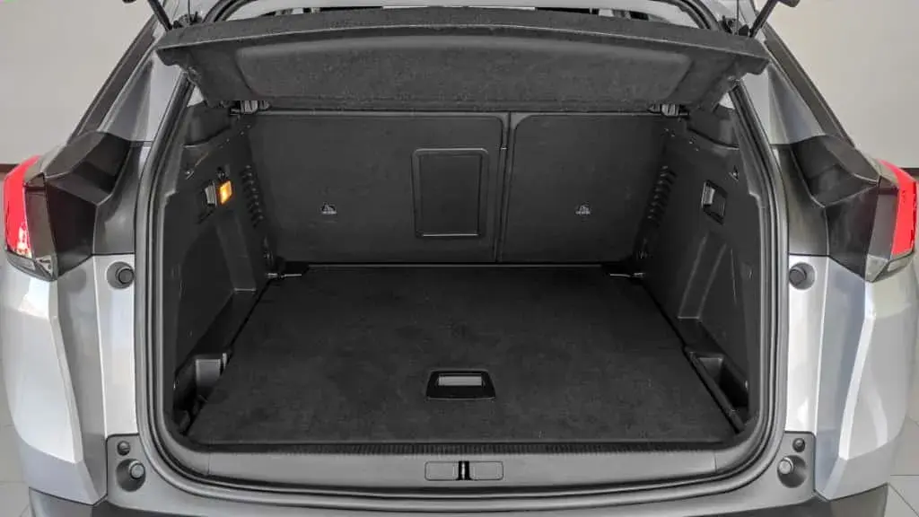 Peugeot 3008 1.2 PureTech Allure EAT8 19