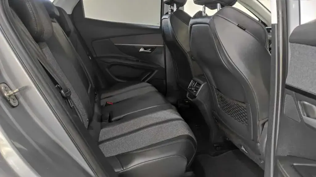 Peugeot 3008 1.2 PureTech Allure EAT8 20