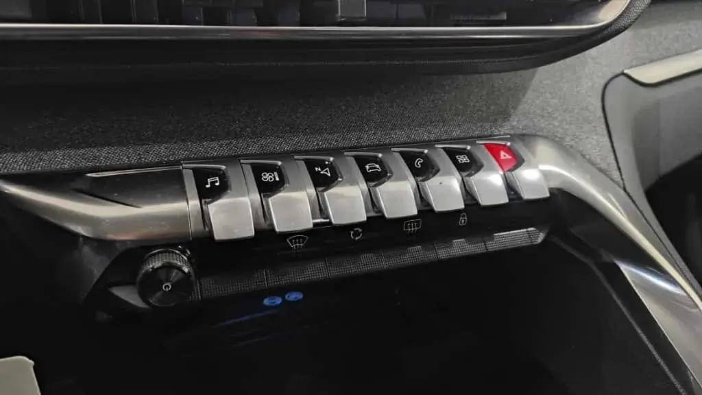 Peugeot 3008 1.2 PureTech Allure EAT8 33