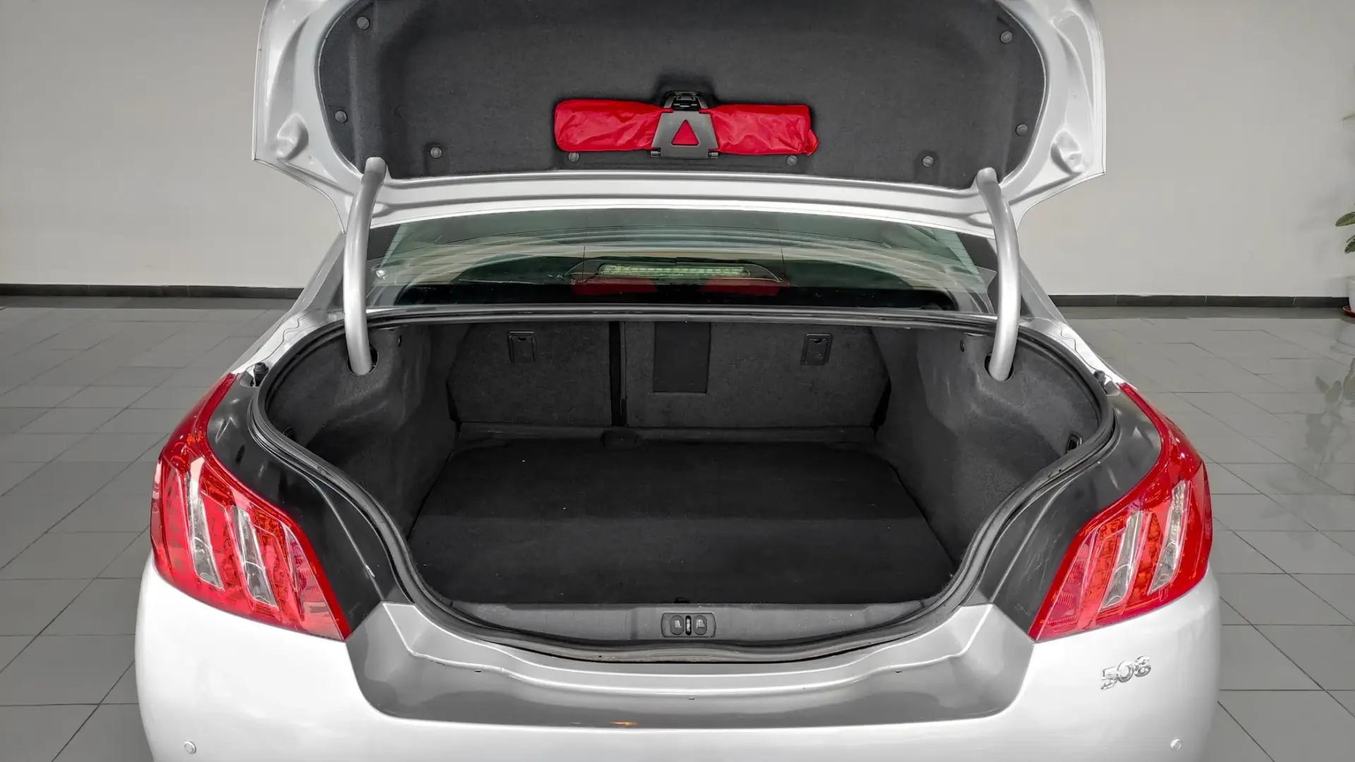 Peugeot 508 1.6 HDi Active 18