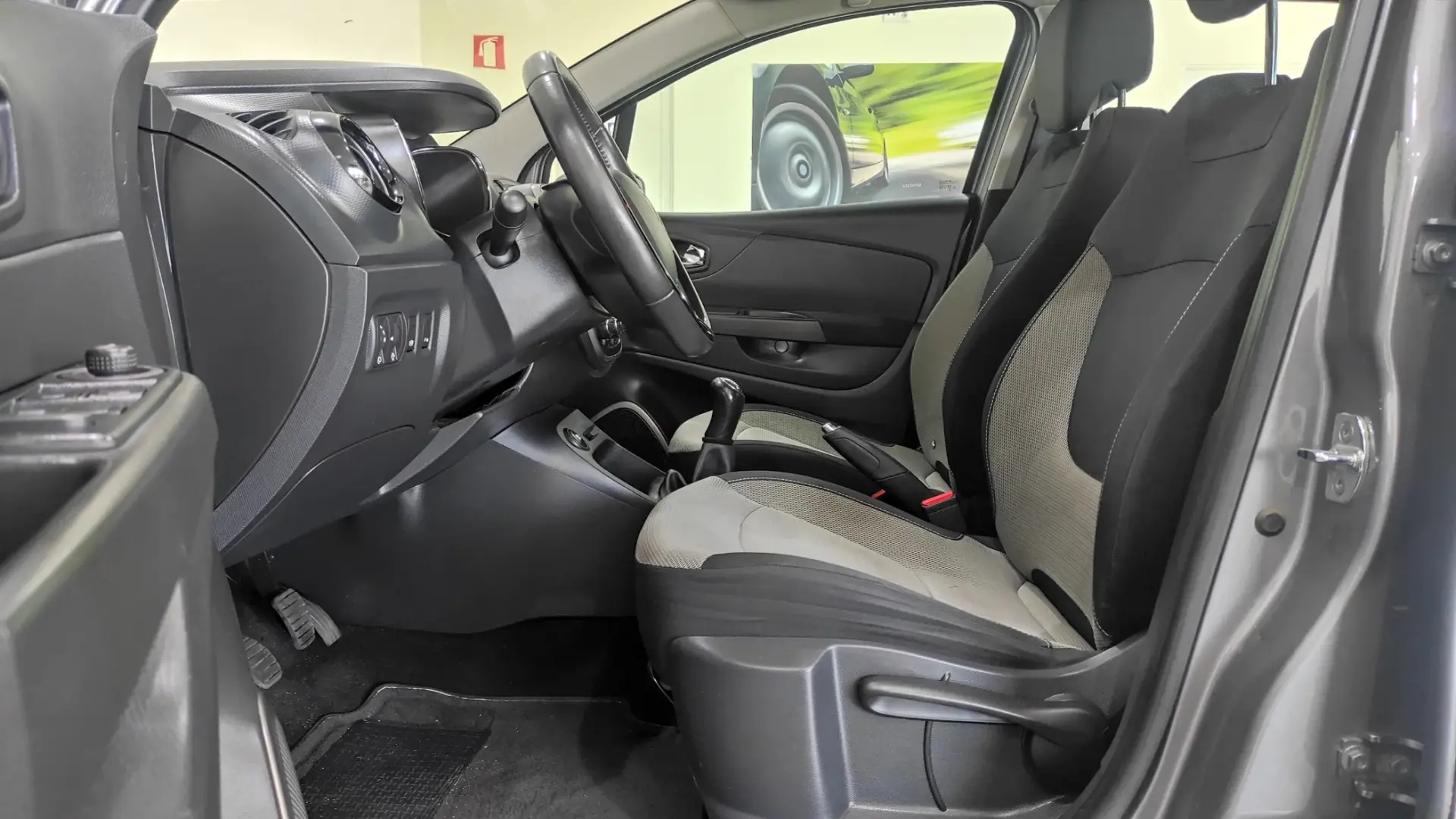 Renault Captur 1.5 dCi Sport 16