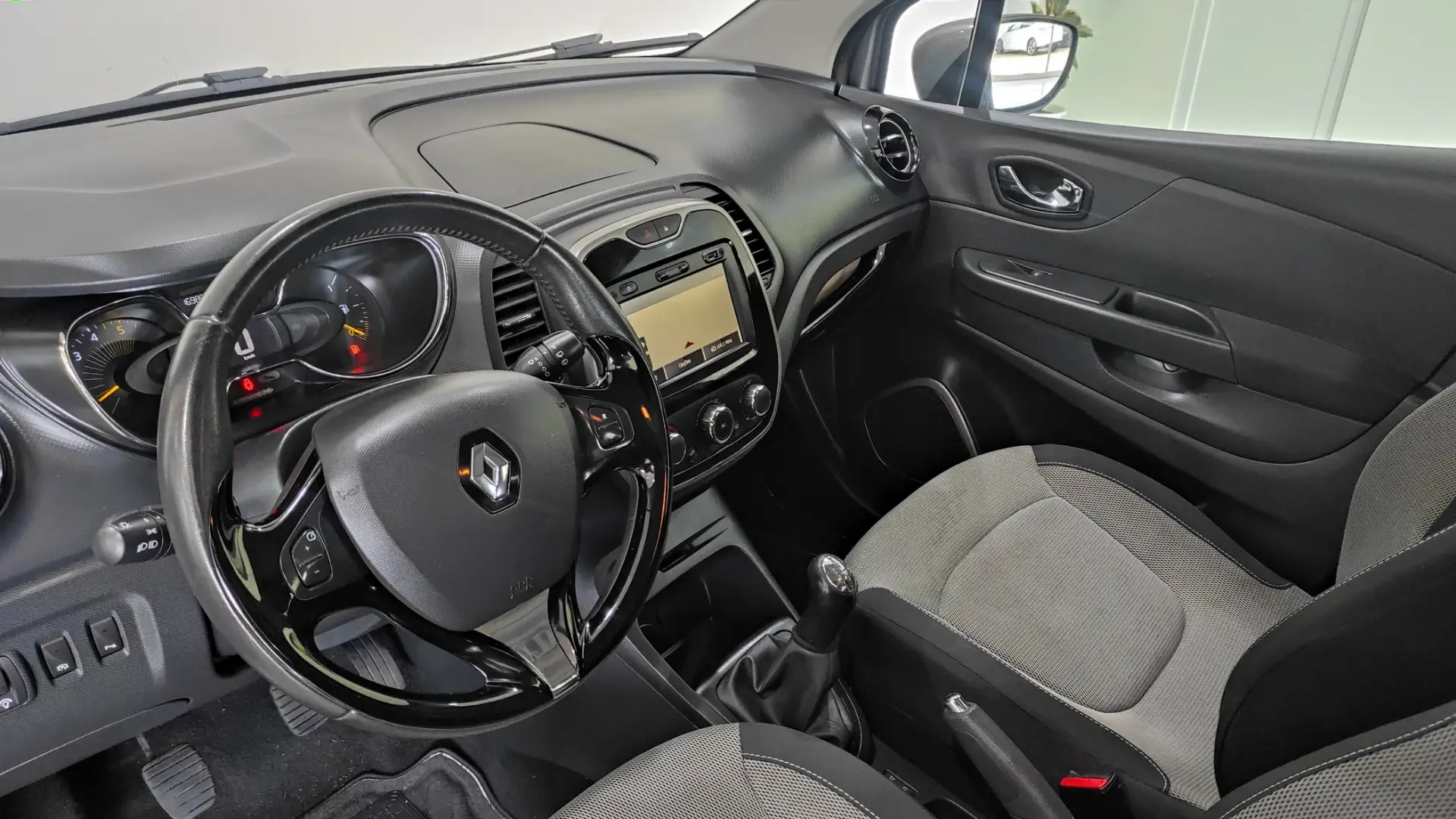 Renault Captur 1.5 dCi Sport 17