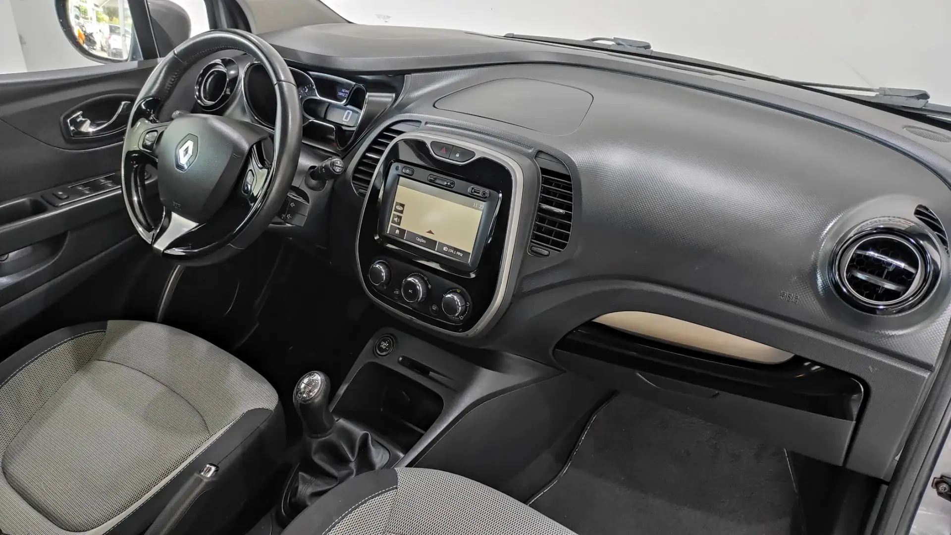 Renault Captur 1.5 dCi Sport 23