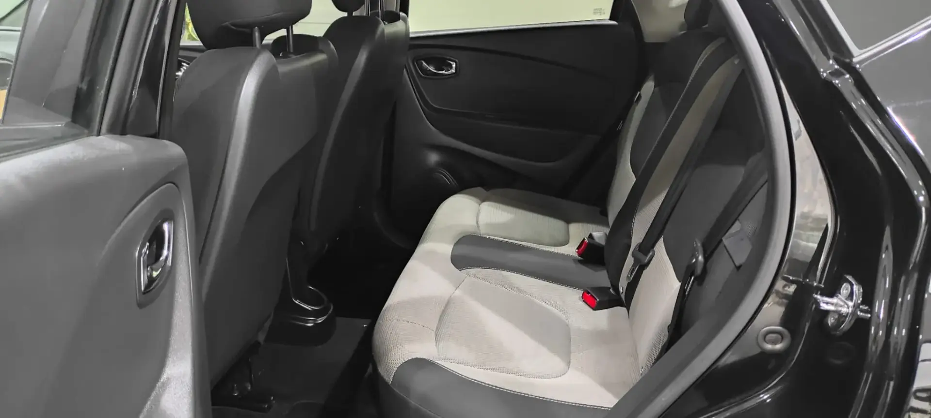 Renault Captur 0.9 TCE Sport 6