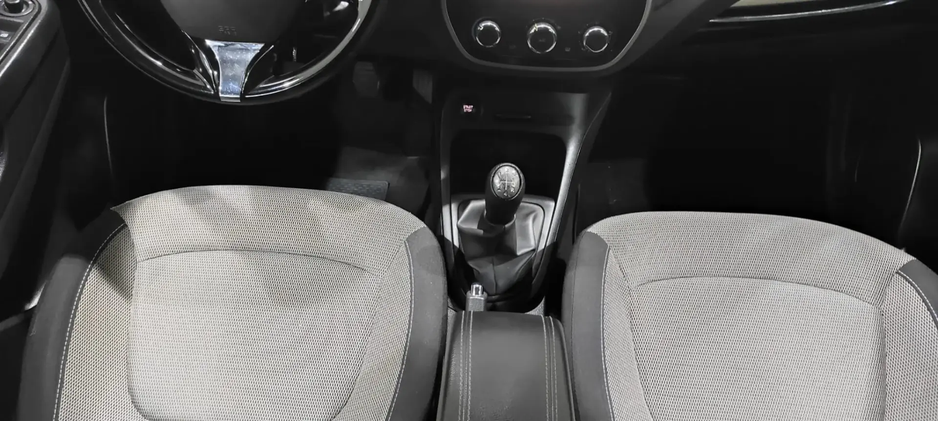 Renault Captur 0.9 TCE Sport 36