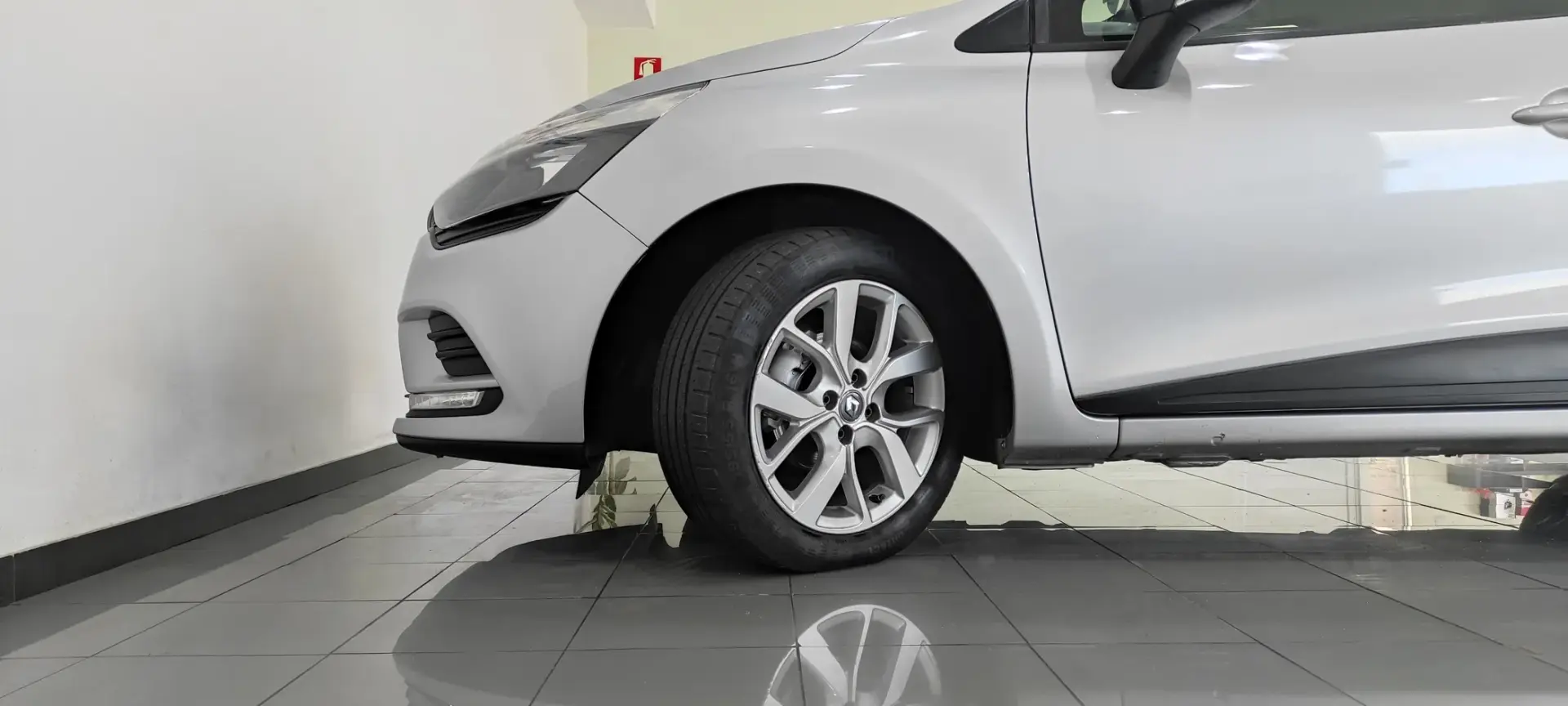 Renault Clio 1.5 dCi Dynamique S 10