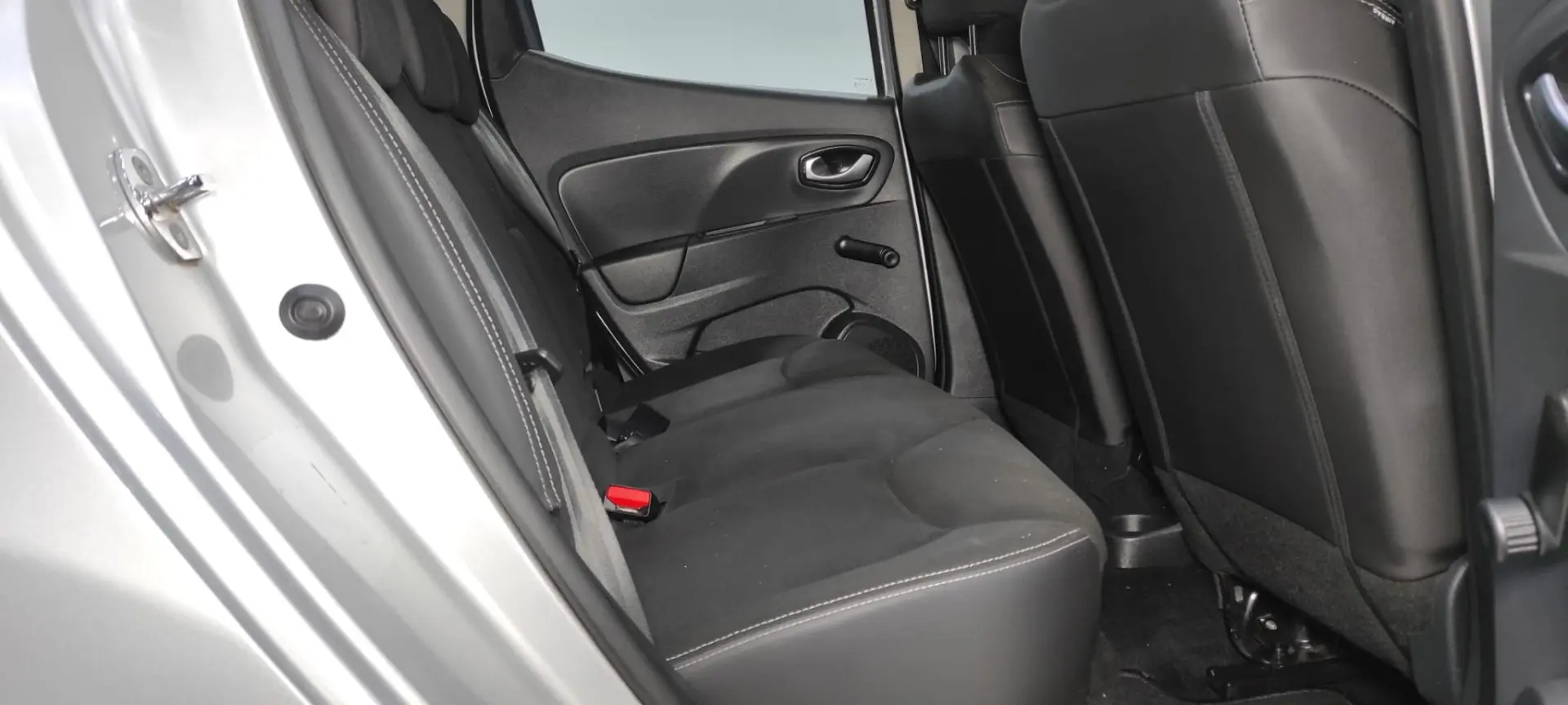 Renault Clio 1.5 dCi Dynamique S 18