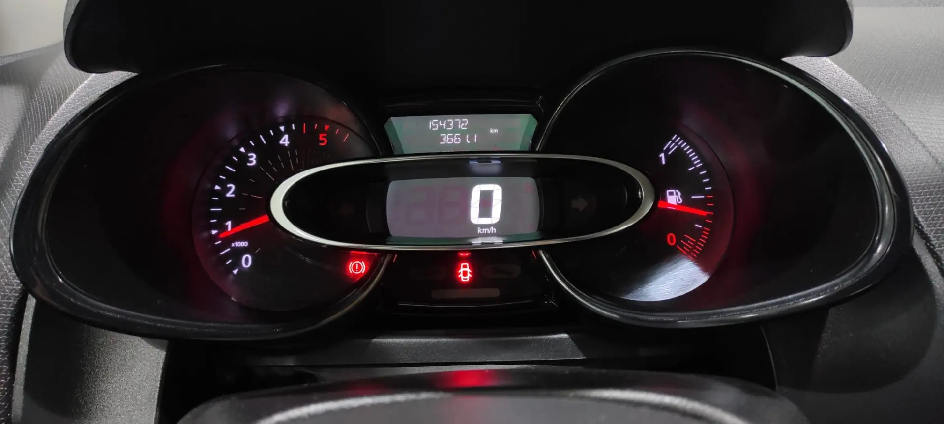 Renault Clio 1.5 dCi Dynamique S 37