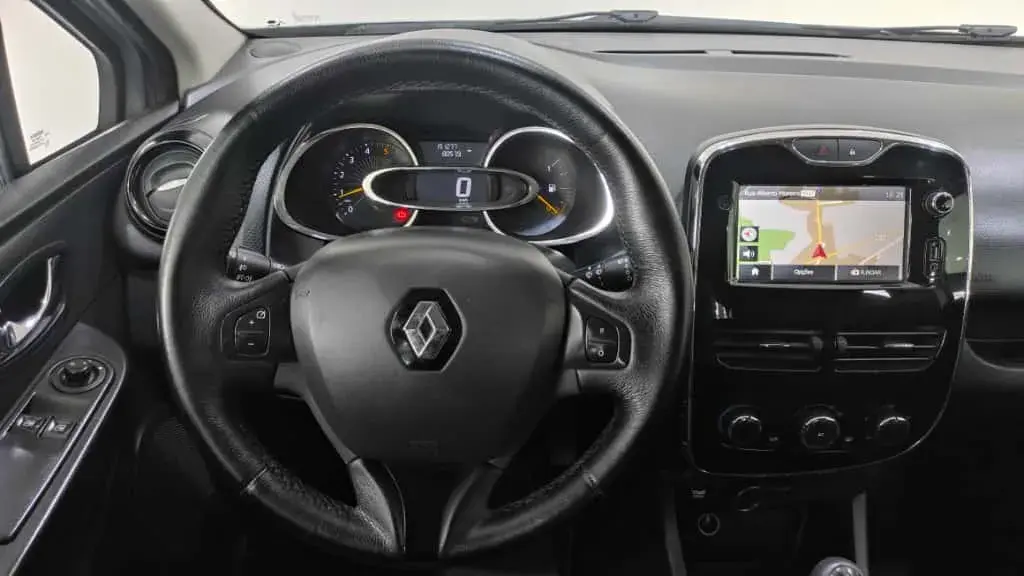 Renault Clio Sport Tourer 1.5 dCi Dynamique S 9