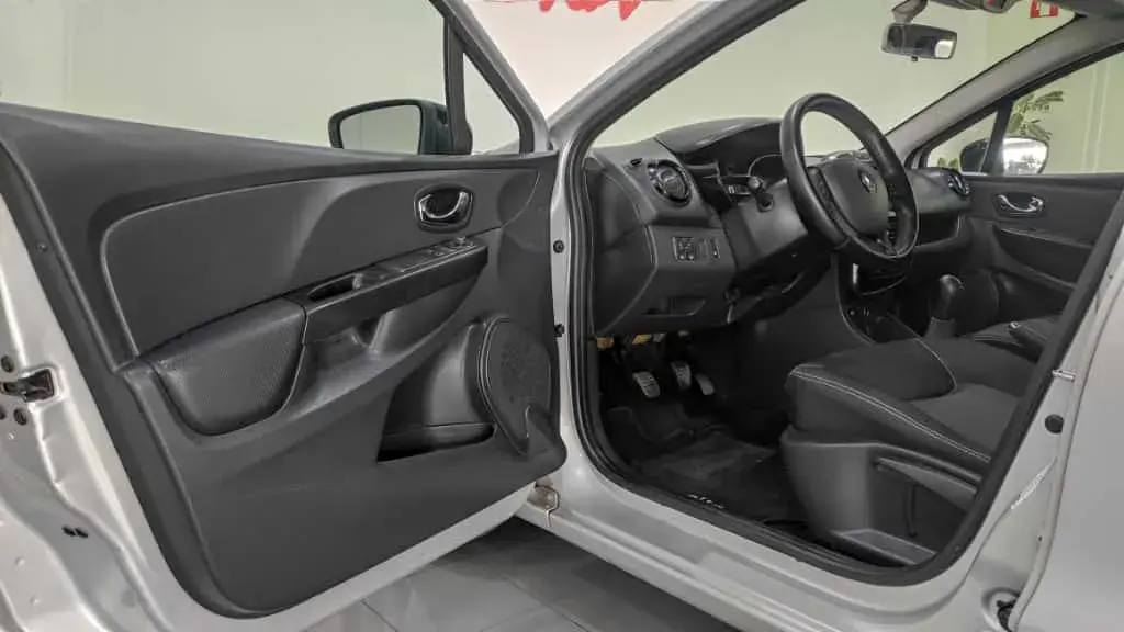 Renault Clio Sport Tourer 1.5 dCi Dynamique S 15