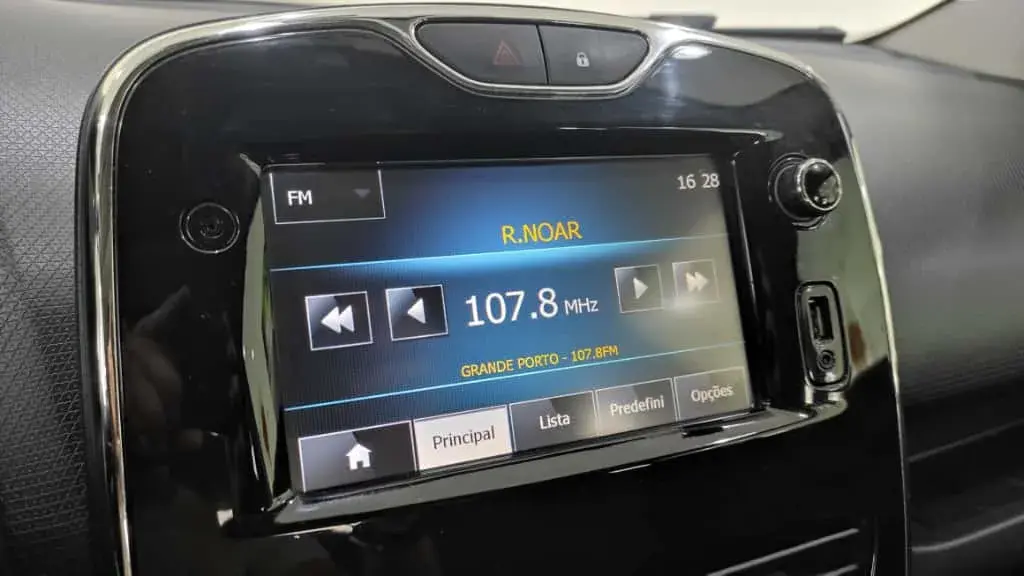 Renault Clio Sport Tourer 1.5 dCi Dynamique S 32