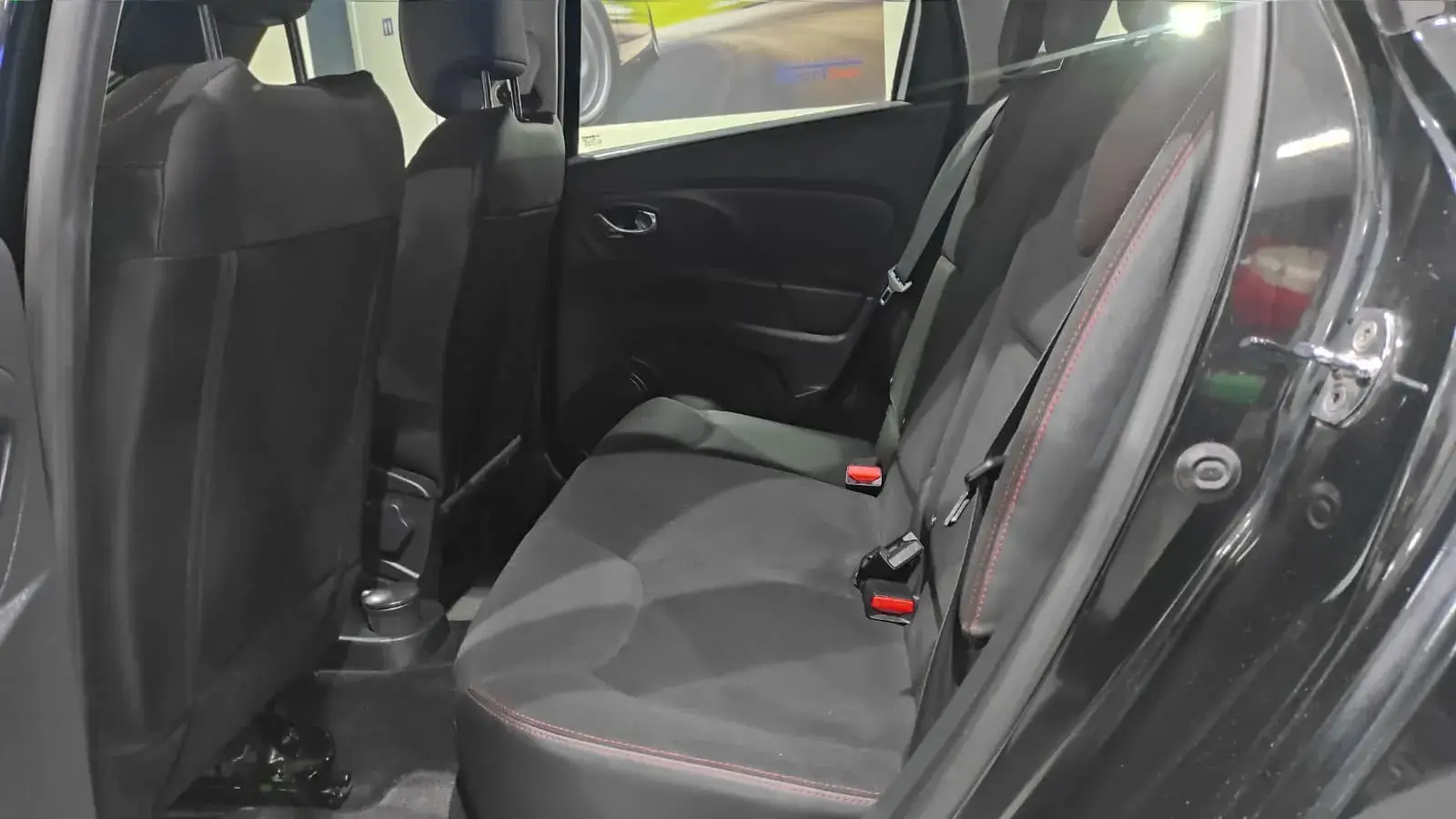 Renault Clio Sport Tourer 1.5 dCi Dynamique S 6