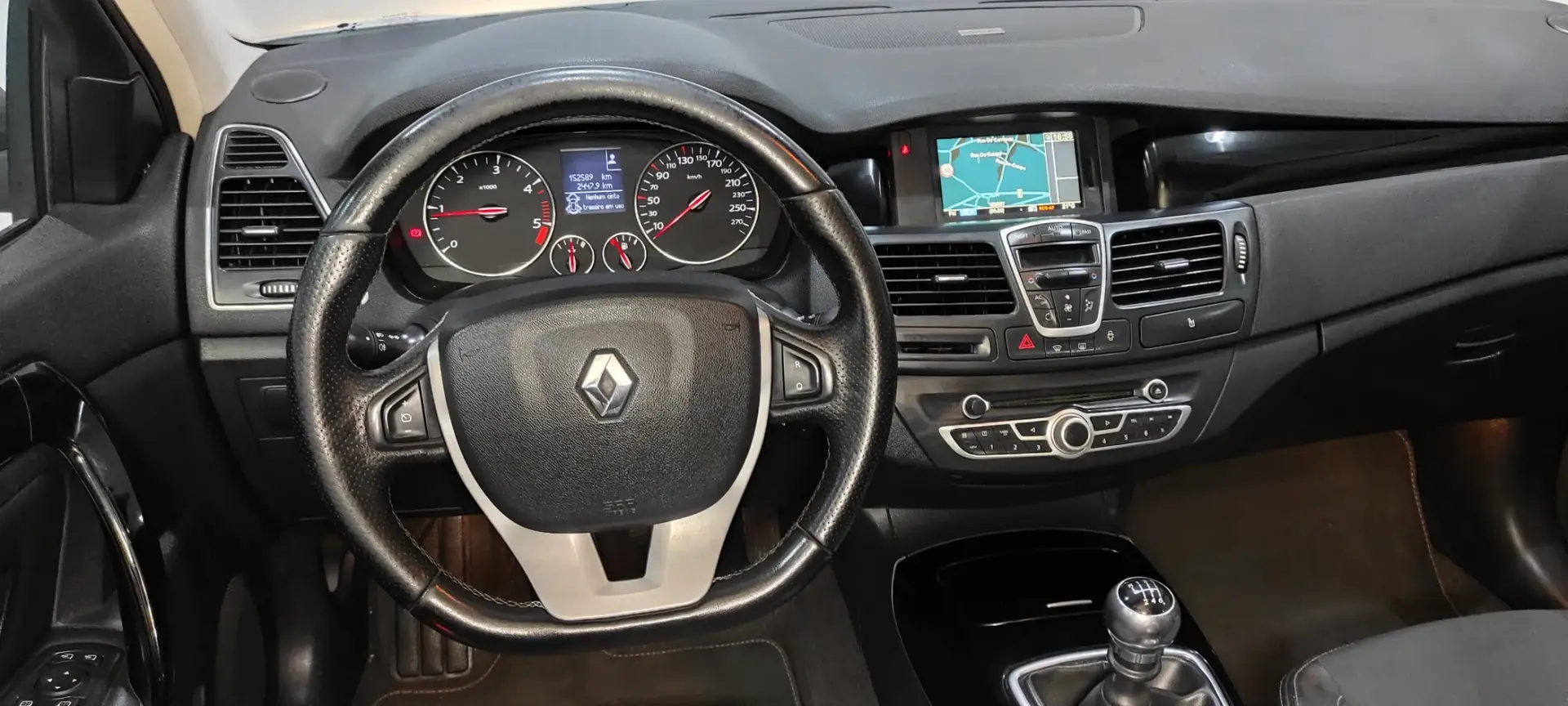 Renault Laguna Break 2.0 dCi GT 9