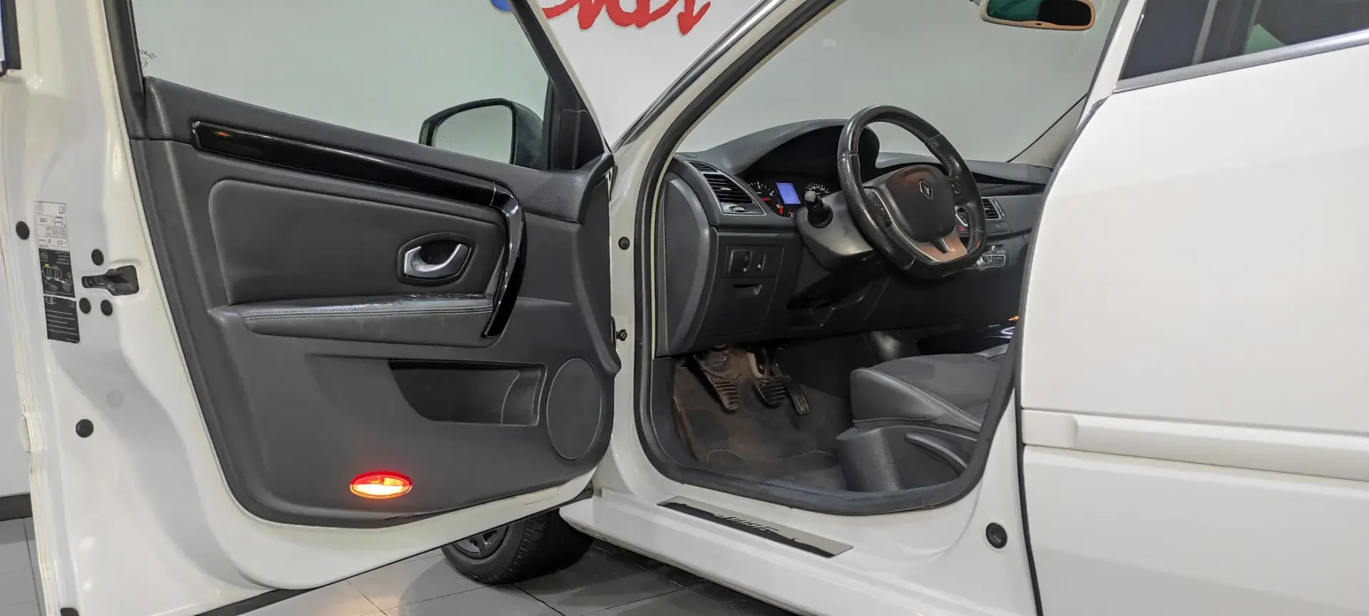 Renault Laguna Break 2.0 dCi GT 15