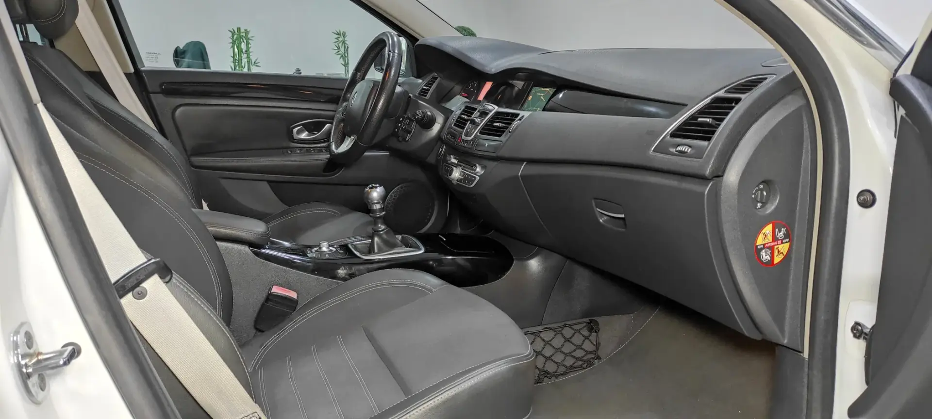 Renault Laguna Break 2.0 dCi GT 22