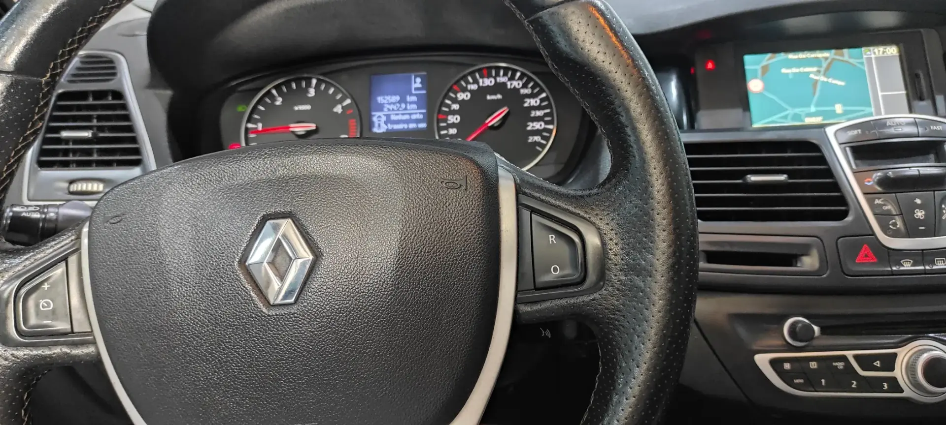 Renault Laguna Break 2.0 dCi GT 32