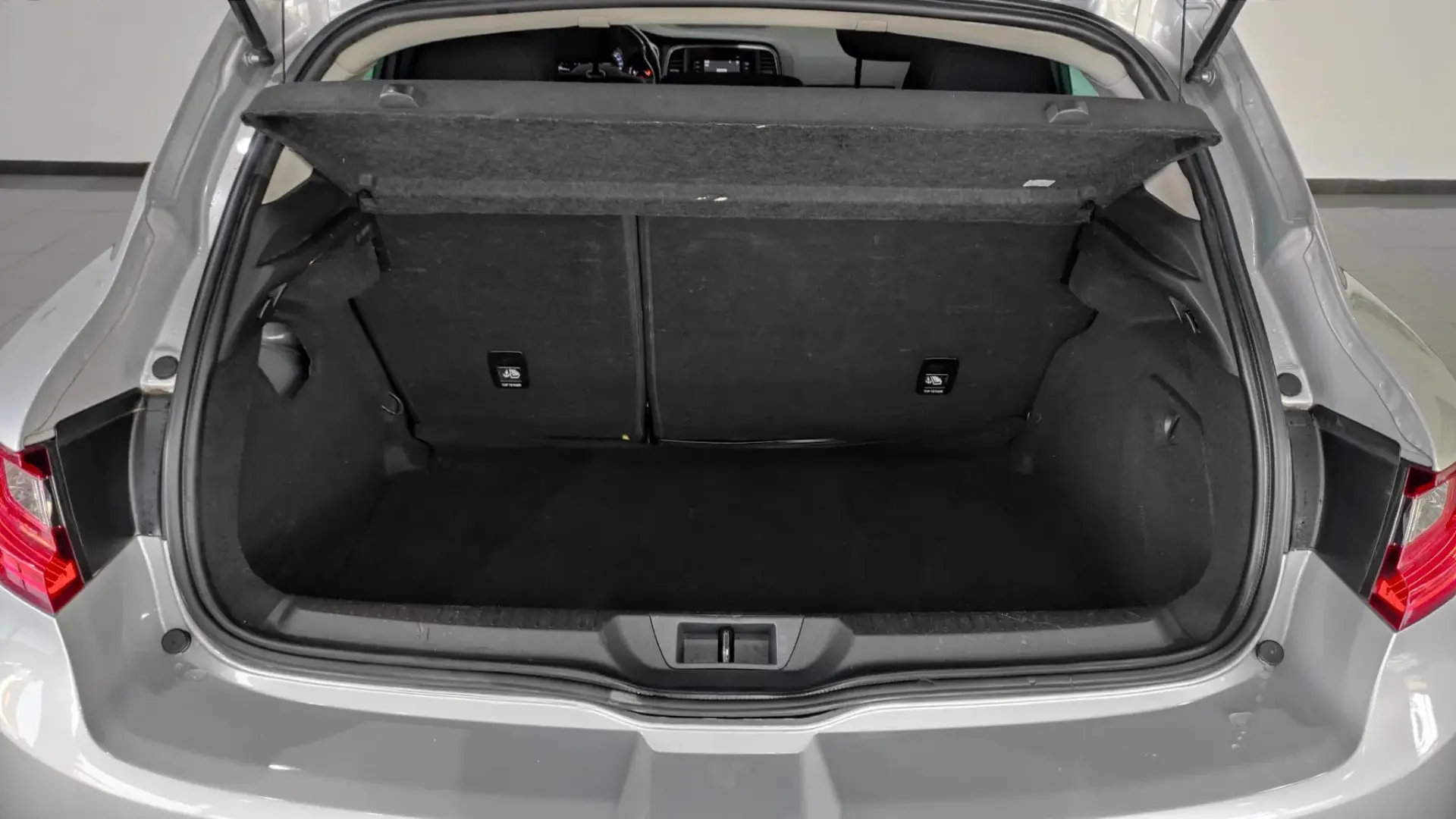 Renault Mégane 1.5 Blue dCi Zen 19