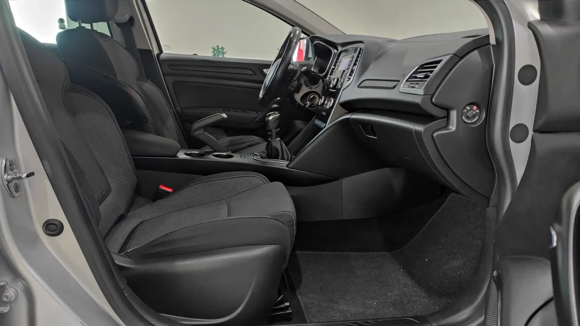 Renault Mégane 1.5 Blue dCi Zen 22