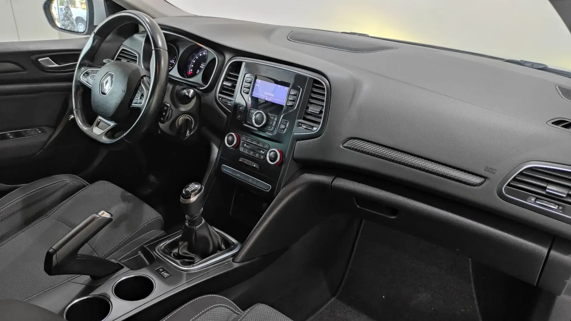 Renault Mégane 1.5 Blue dCi Zen 23