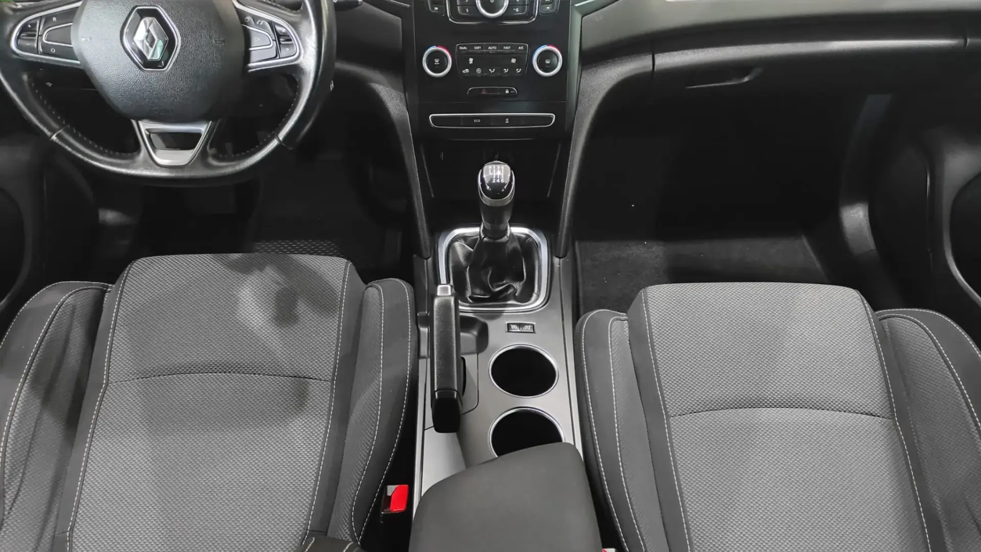 Renault Mégane 1.5 Blue dCi Zen 36