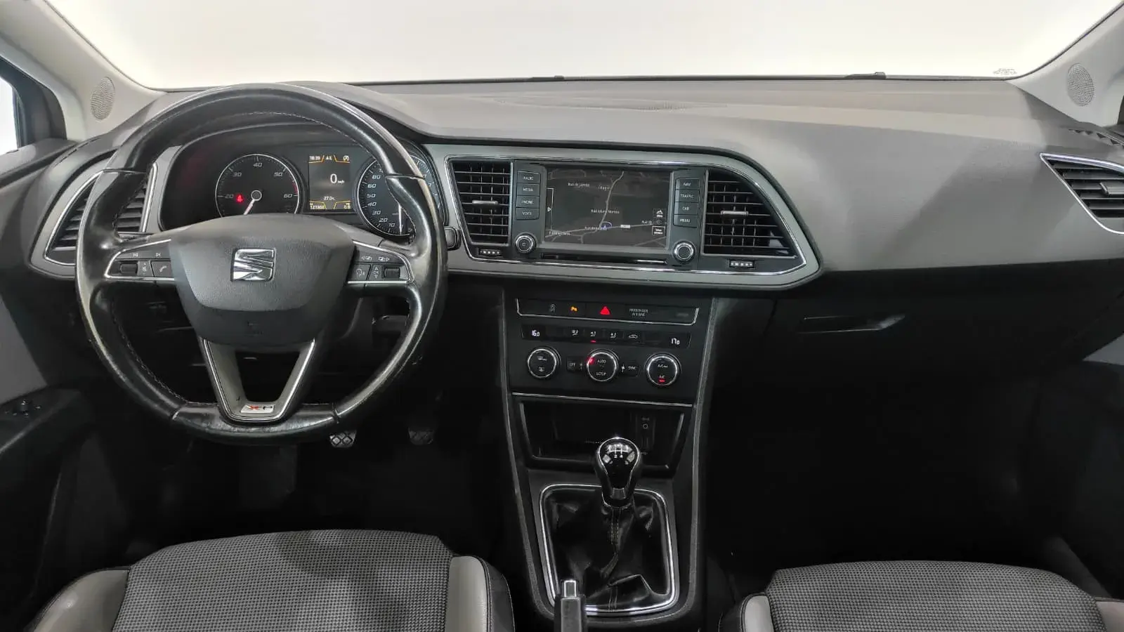 SEAT Leon X-Perience 1.6 TDi 8