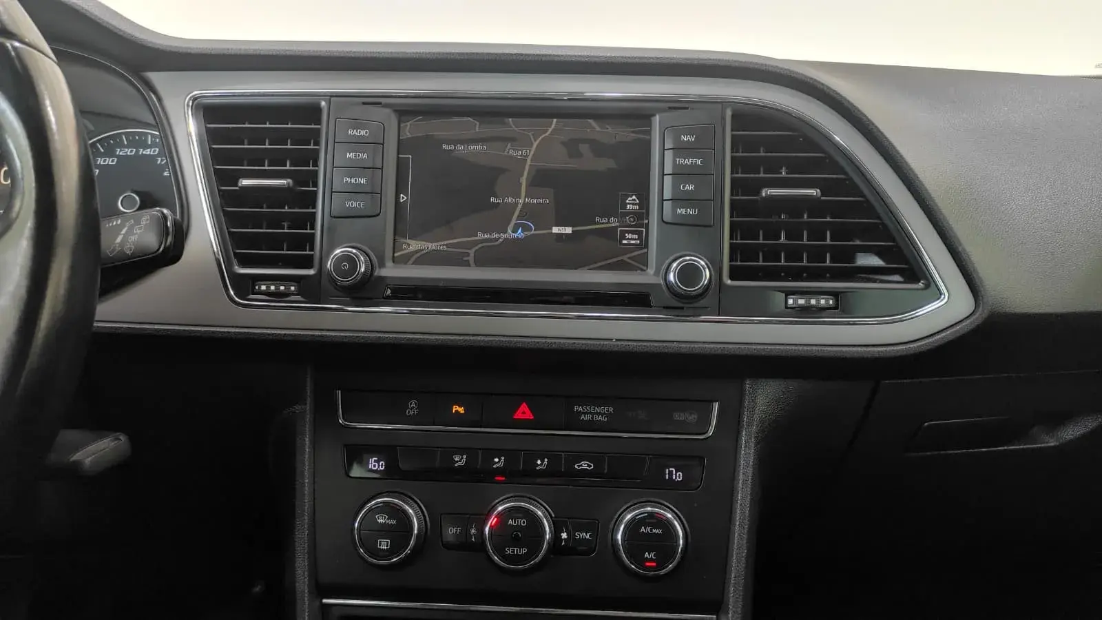 SEAT Leon X-Perience 1.6 TDi 27