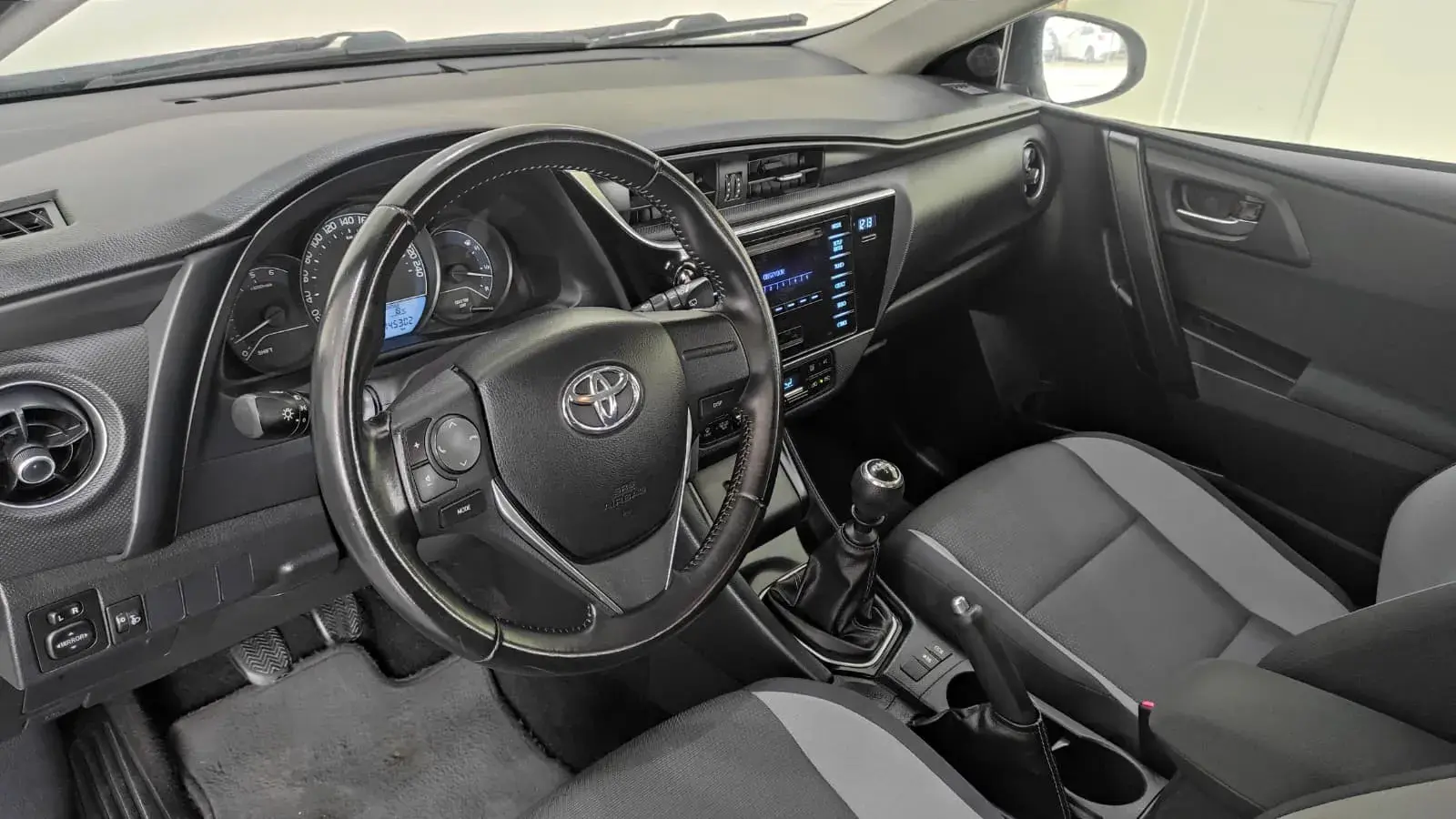 Toyota Auris 1.4 D-4D ACtive 17