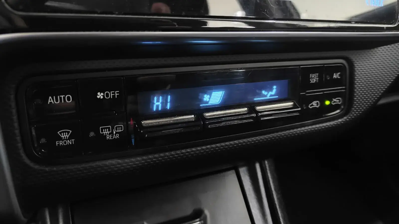 Toyota Auris 1.4 D-4D ACtive 31