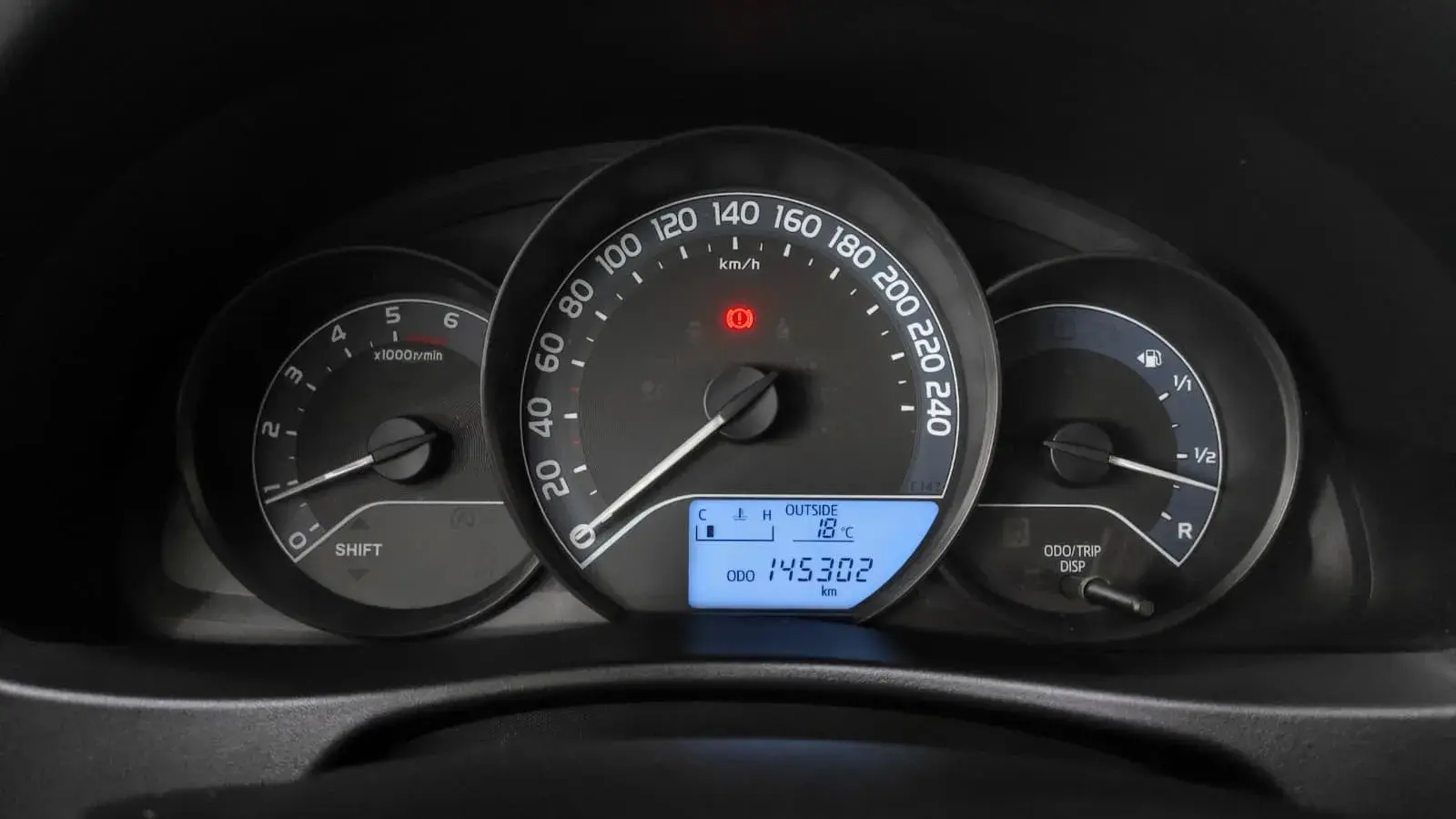 Toyota Auris 1.4 D-4D ACtive 33