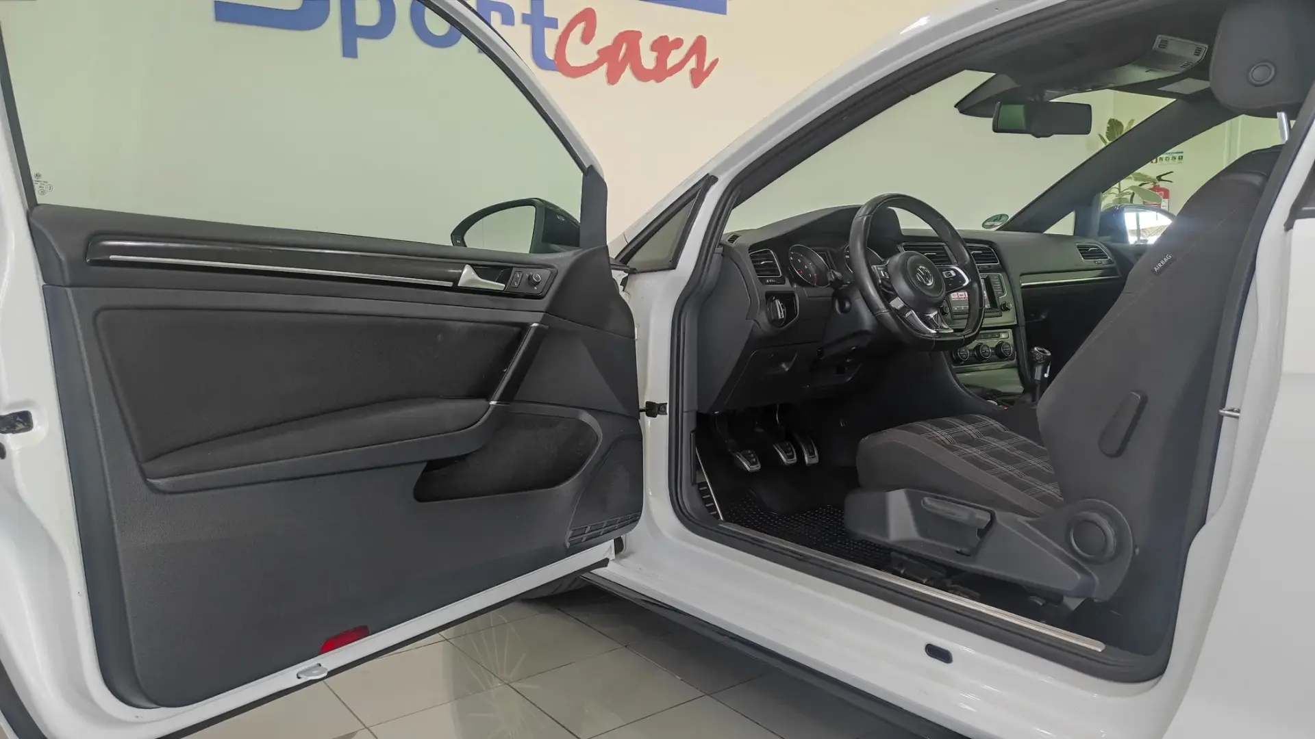 Volkswagen Golf 2.0 TSi GTi Performance 15