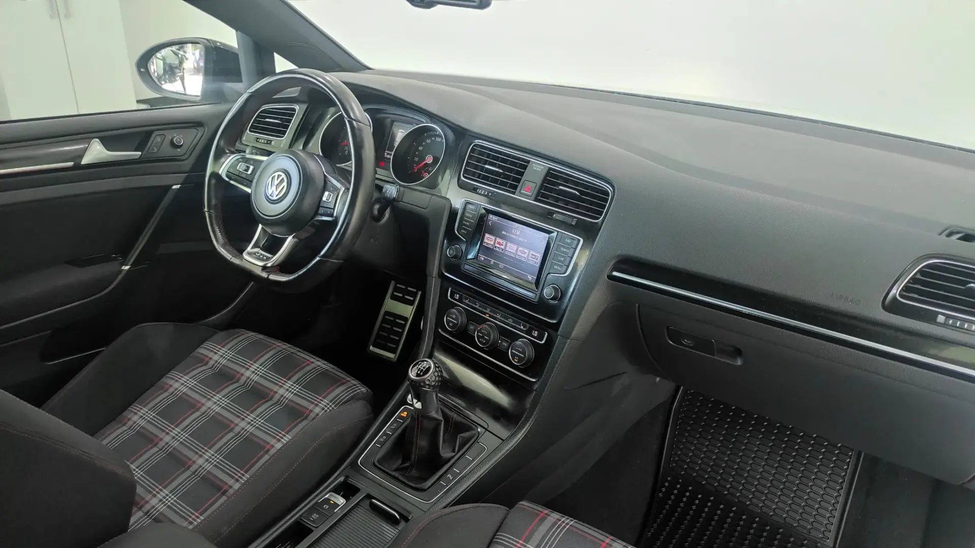 Volkswagen Golf 2.0 TSi GTi Performance 23