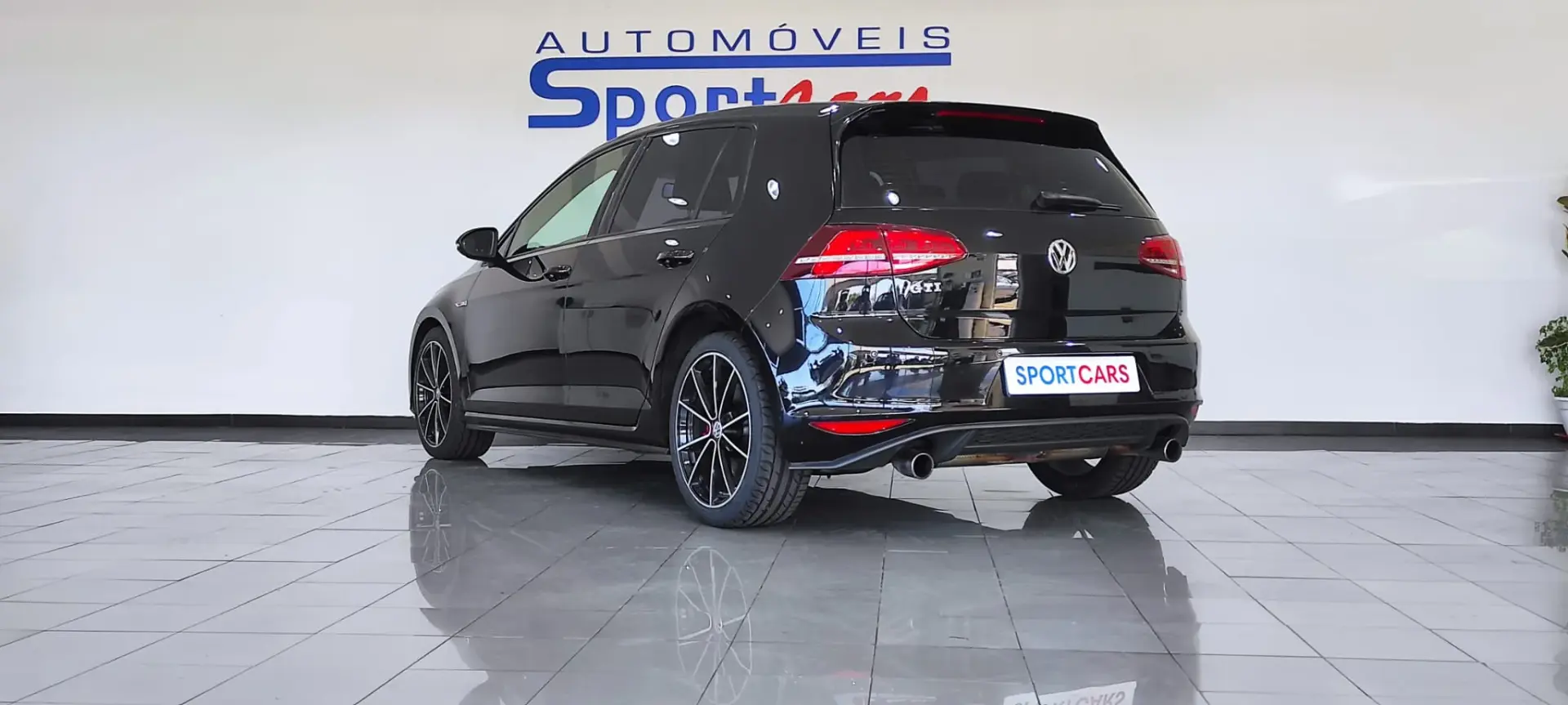 Volkswagen Golf GTI BlueMotion 4