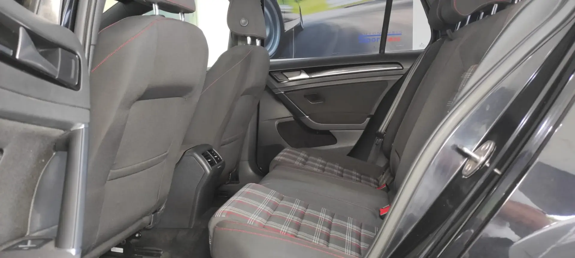 Volkswagen Golf GTI BlueMotion 18