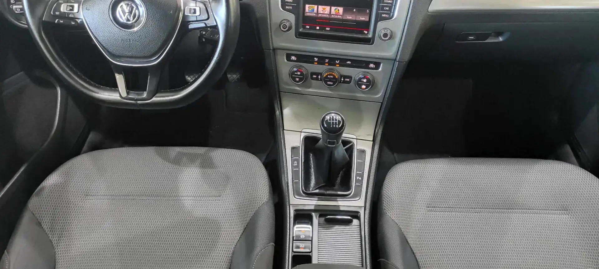 Volkswagen Golf Variant 1.6 TDi Sportline 34