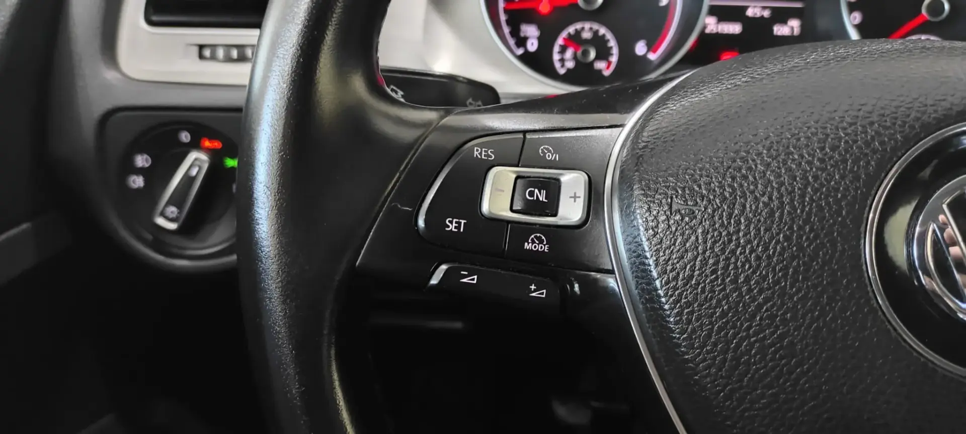 Volkswagen Golf Variant 1.6 TDi Sportline 36