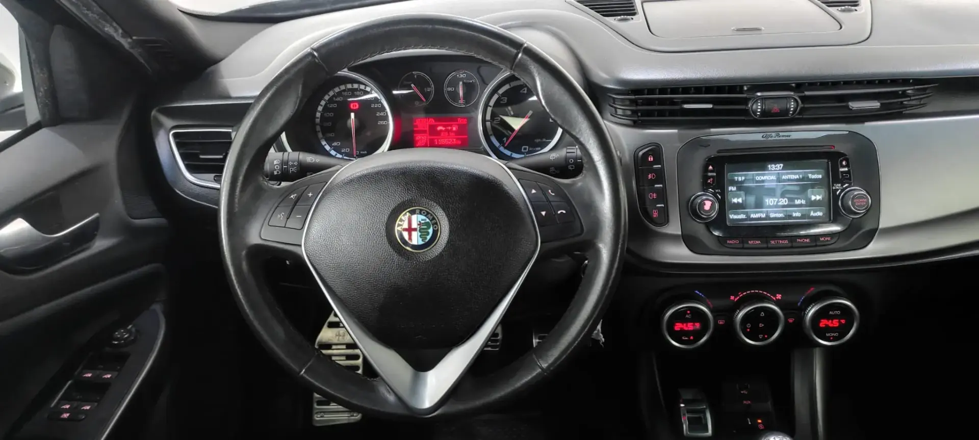 Alfa Romeo Giulietta 1.6 JTDM Exclusive 9