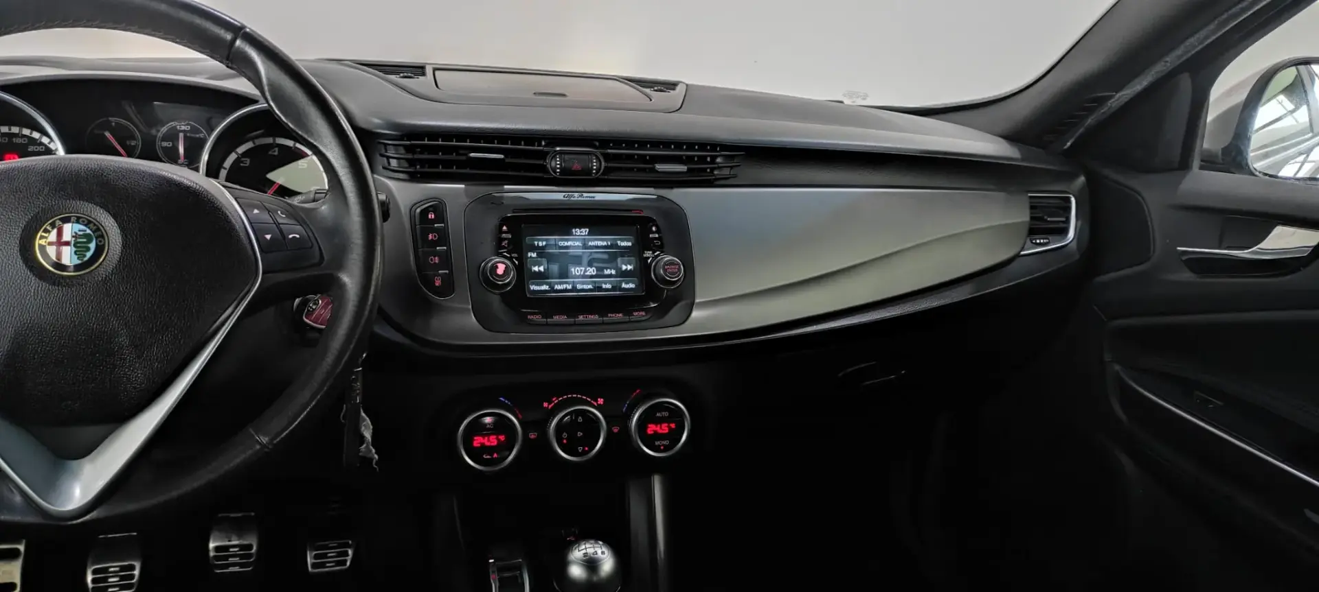 Alfa Romeo Giulietta 1.6 JTDM Exclusive 26