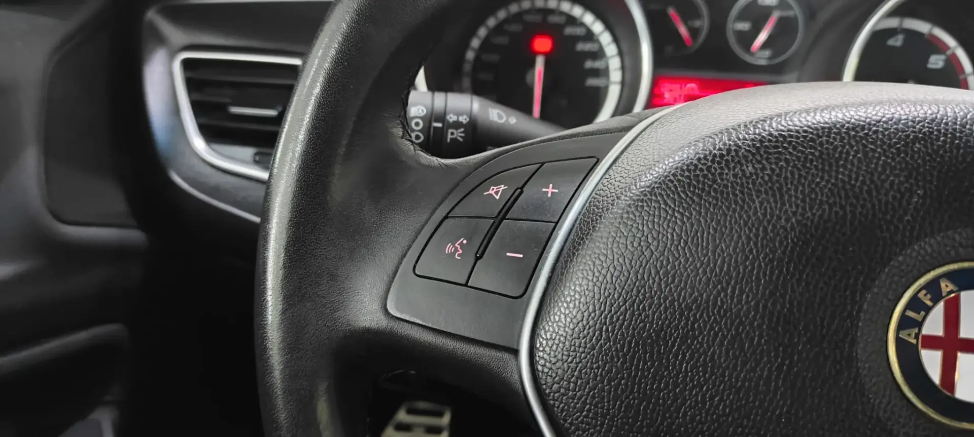 Alfa Romeo Giulietta 1.6 JTDM Exclusive 39