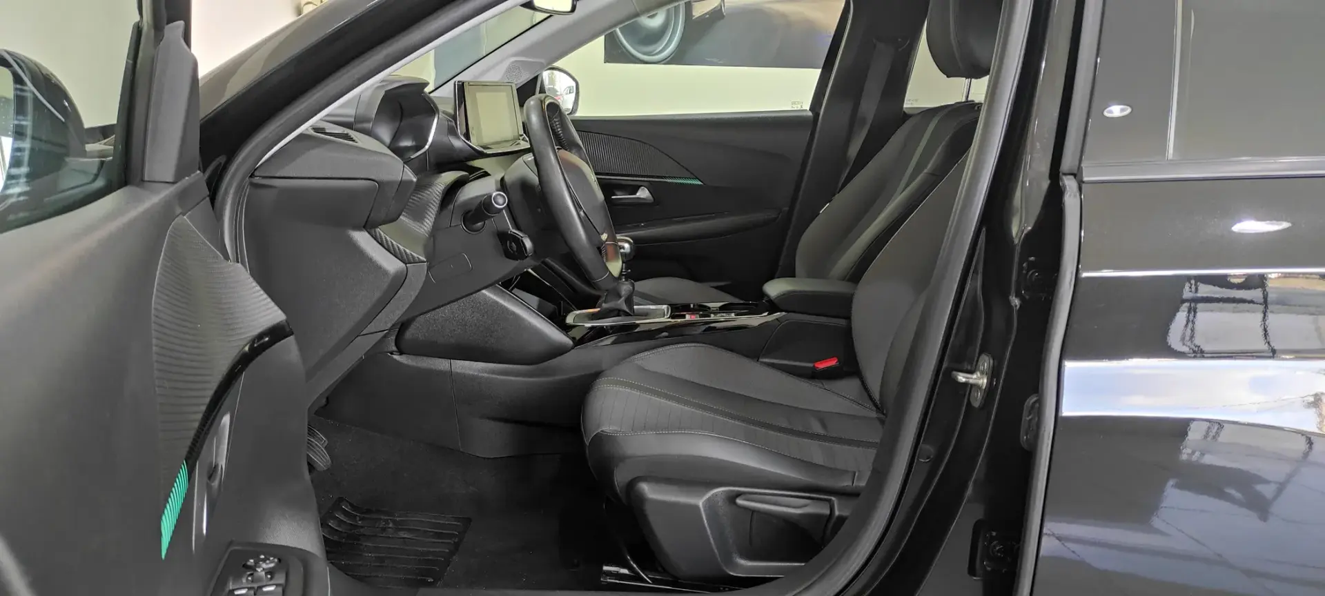 Peugeot 208 1.2 PureTech Allure 16