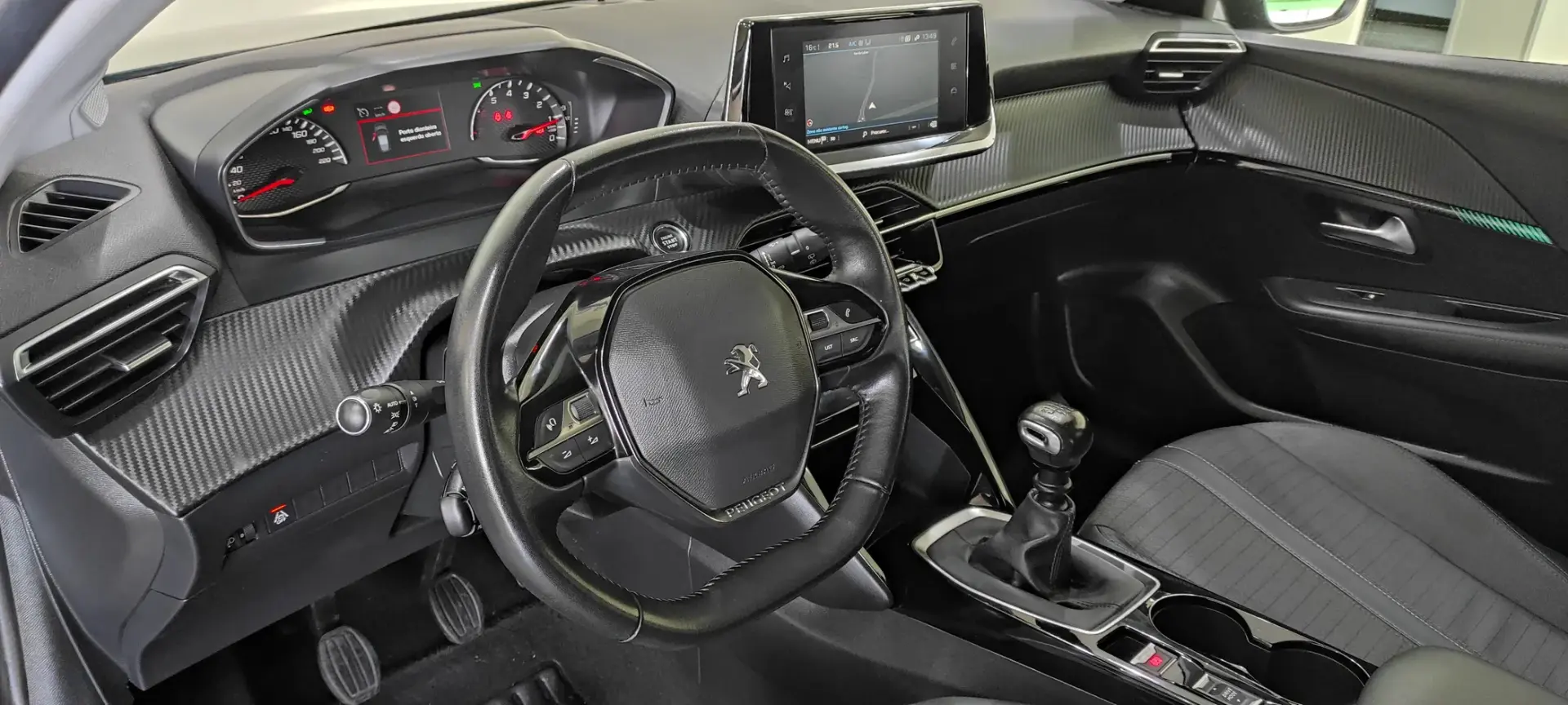 Peugeot 208 1.2 PureTech Allure 17