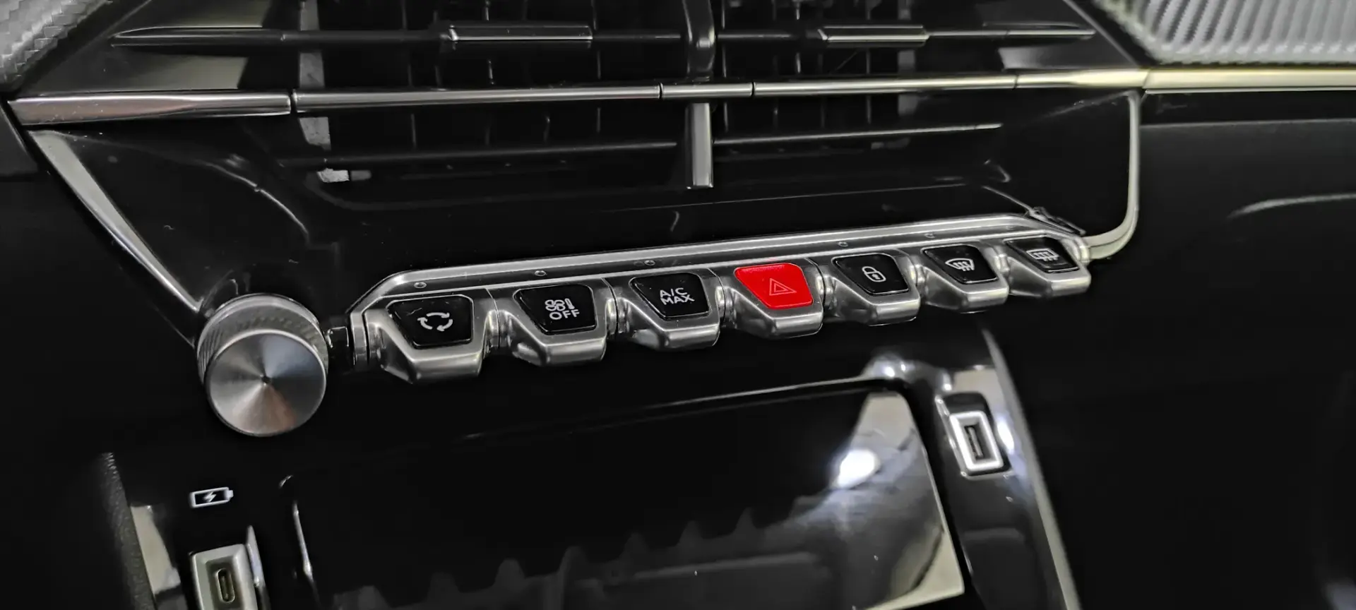 Peugeot 208 1.2 PureTech Allure 33