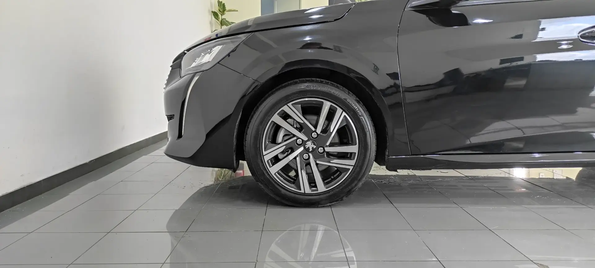 Peugeot 208 1.2 PureTech Allure 44