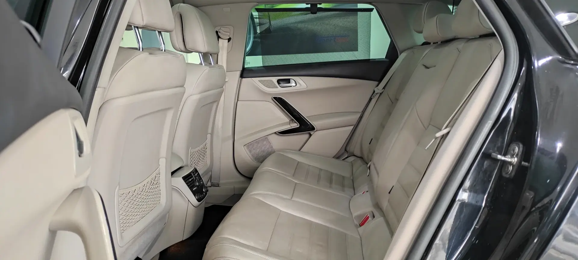 Peugeot 508 SW 2.0 HDi Allure J18 6