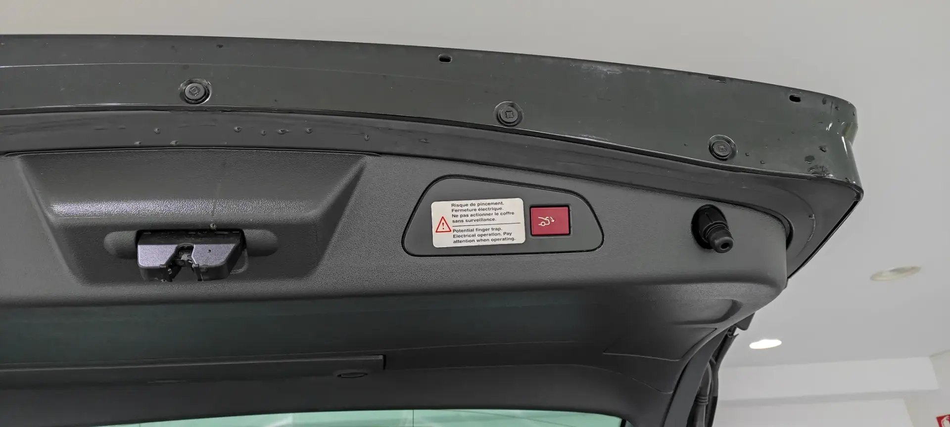 Peugeot 508 SW 2.0 HDi Allure J18 21