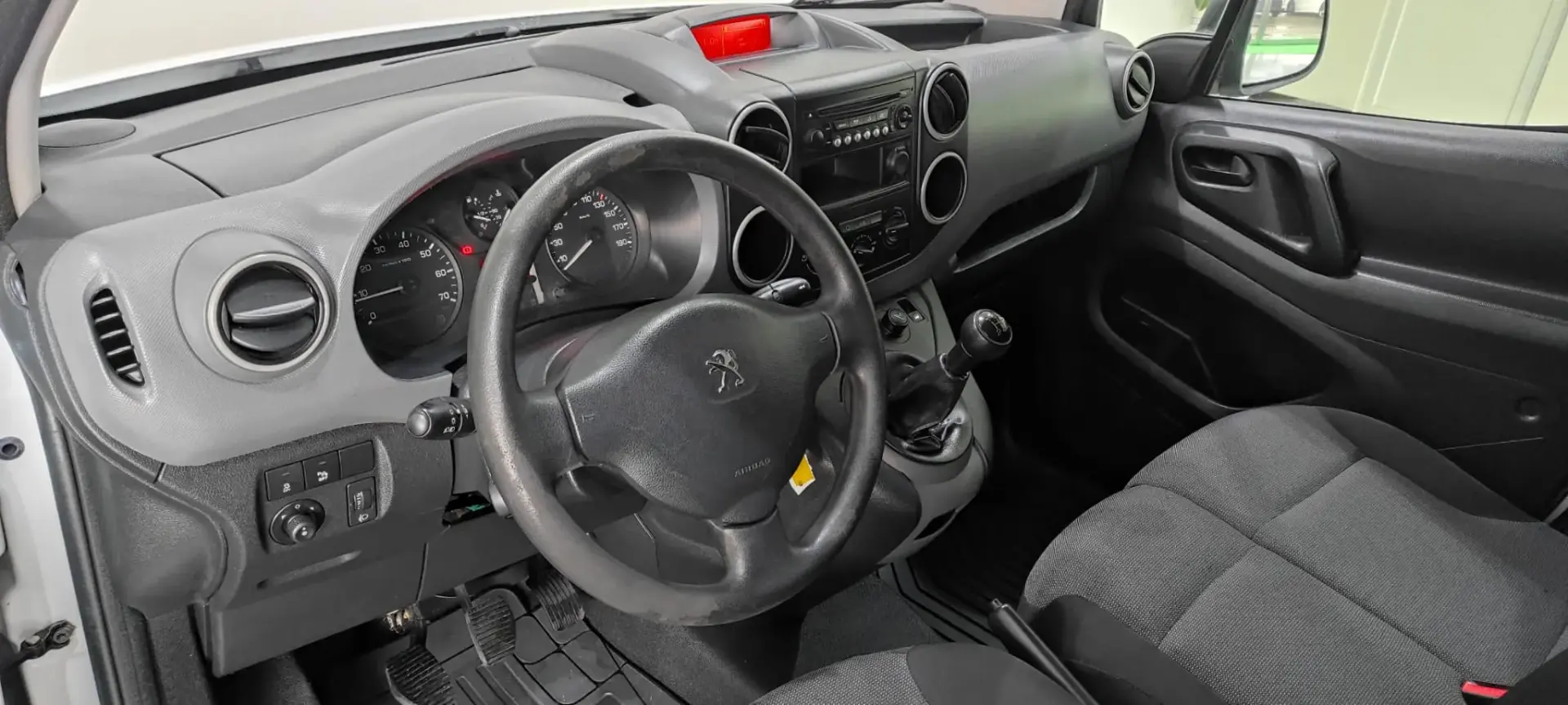 Peugeot Partner 1.6 BlueHDi L1 Pro 3L 5