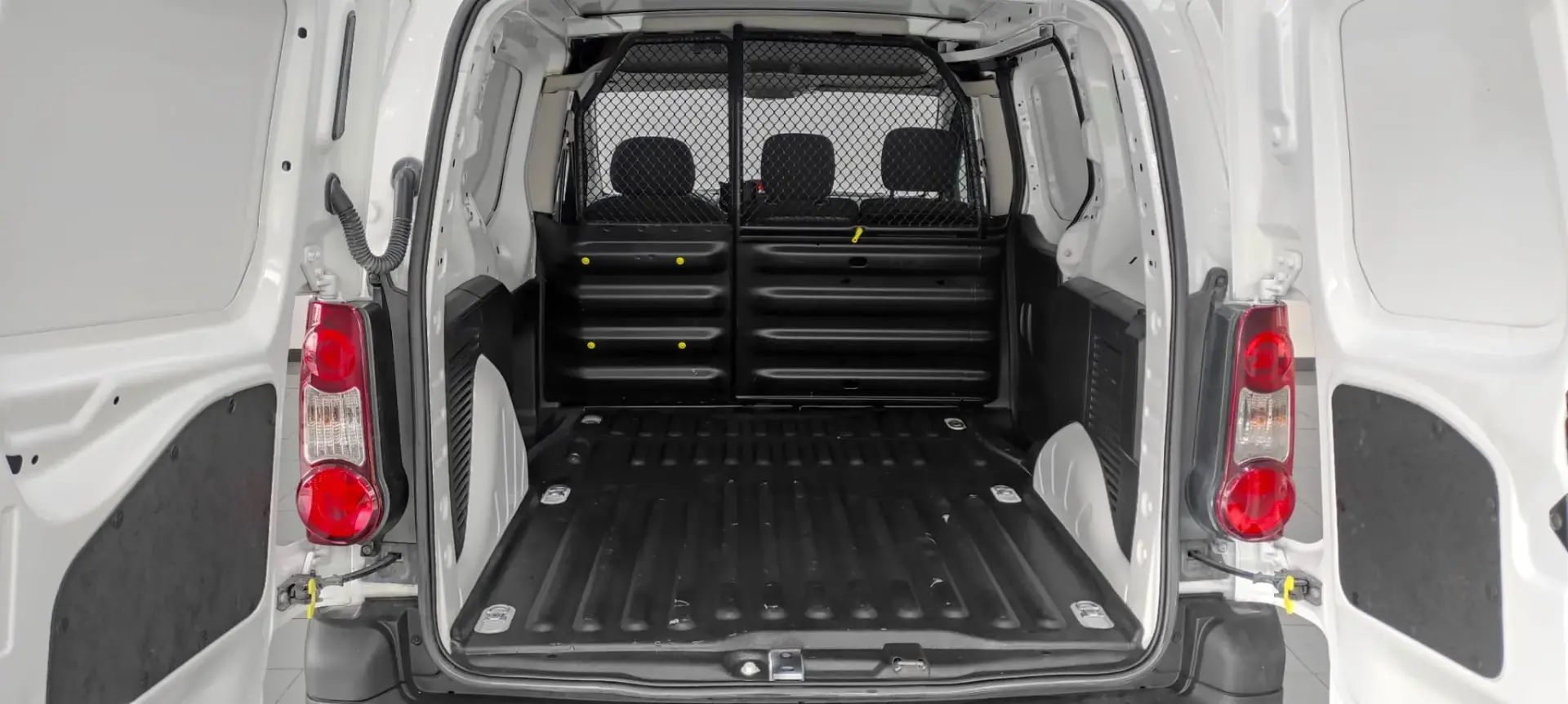 Peugeot Partner 1.6 BlueHDi L1 Pro 3L 6