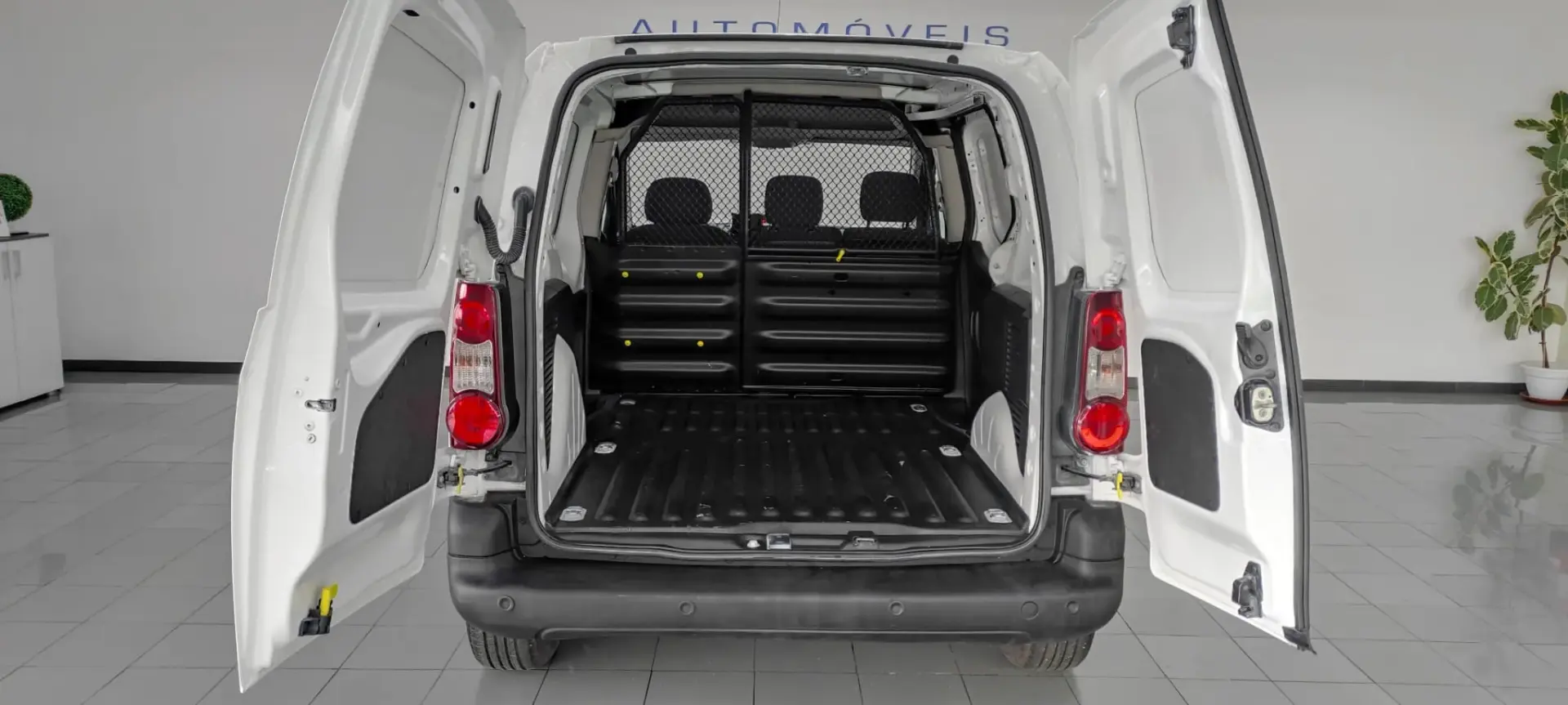 Peugeot Partner 1.6 BlueHDi L1 Pro 3L 18