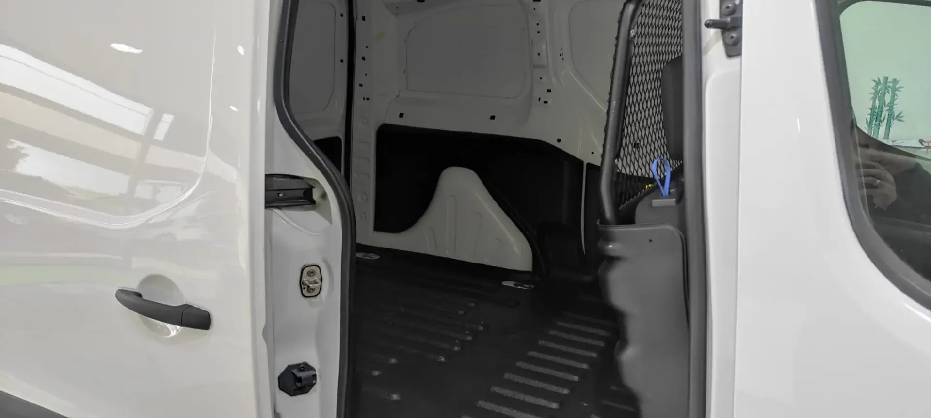 Peugeot Partner 1.6 BlueHDi L1 Pro 3L 21