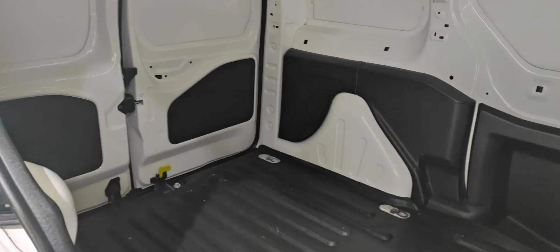 Peugeot Partner 1.6 BlueHDi L1 Pro 3L 22