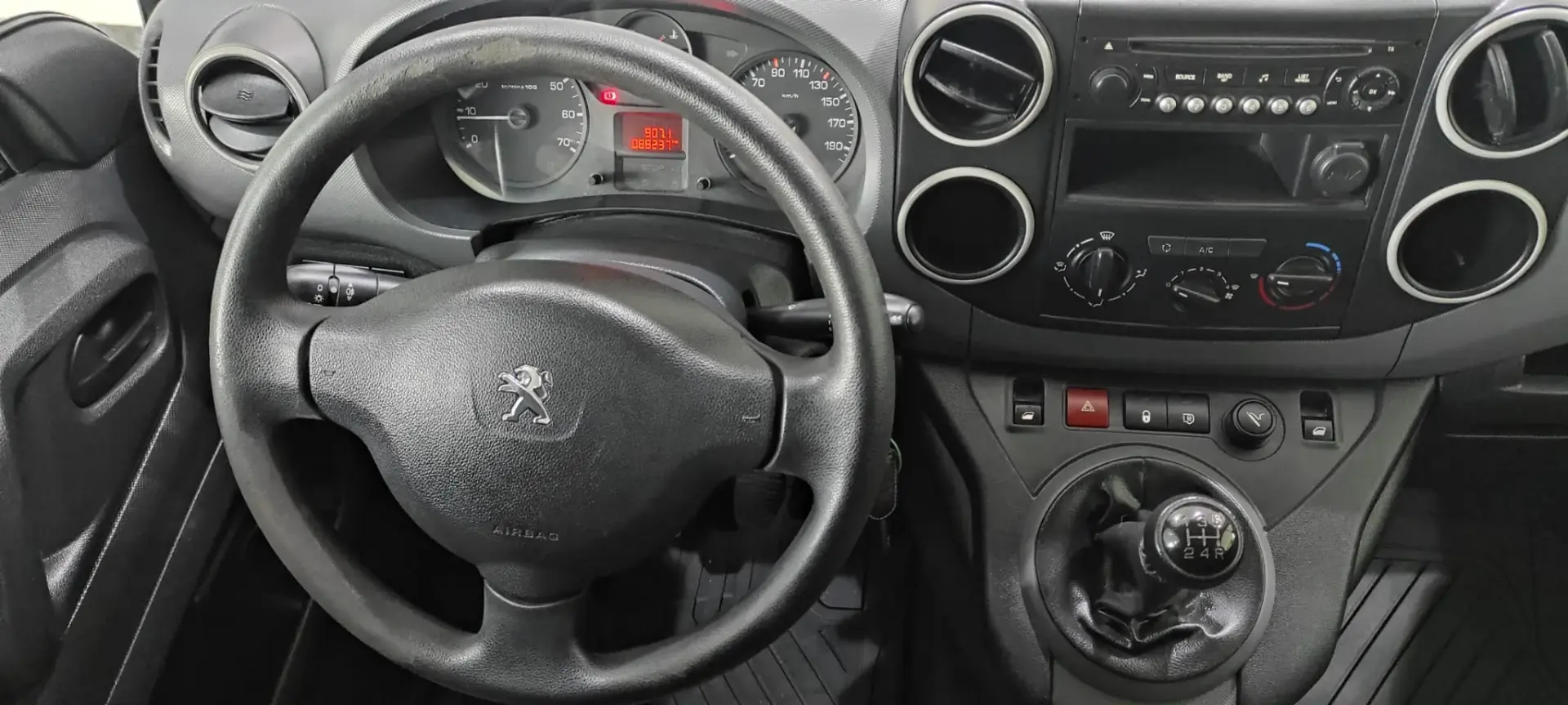 Peugeot Partner 1.6 BlueHDi L1 Pro 3L 27